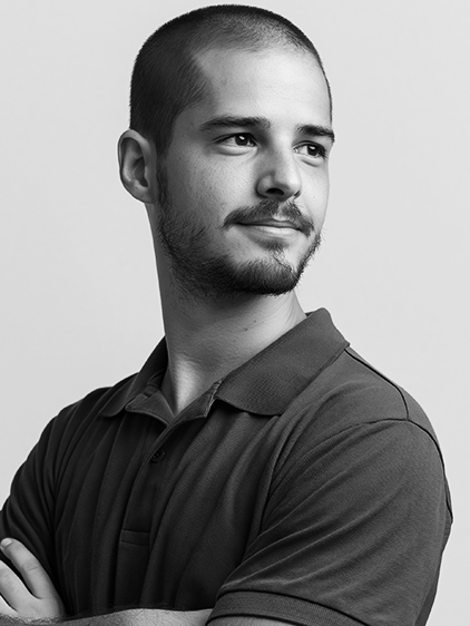 Bogdan, Șef de dezvoltare și îmblânzitor de bug-uri